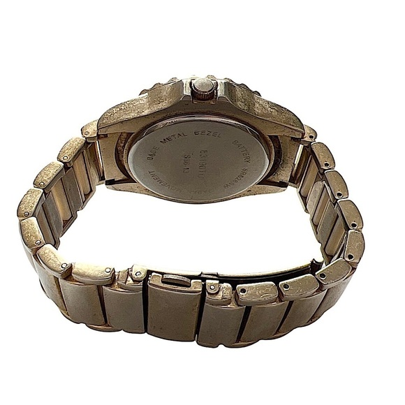 Gold & Marble Tones Watch - Picture 3 of 6